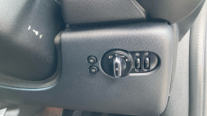 MINI Hatchback 1.5 Cooper D 3dr Diesel Hatchback